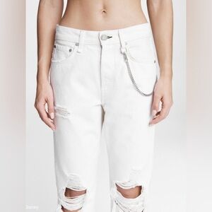 Rag & Bone X Disney’s Cruella High-Rise Slim - White
Slim Fit White Jean sz 32